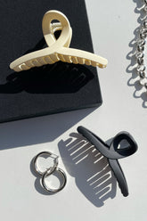 Swan Claw Clips 2 Pack- Black/Cream