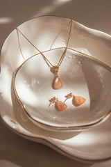 Ch??rie Moonstone Necklace