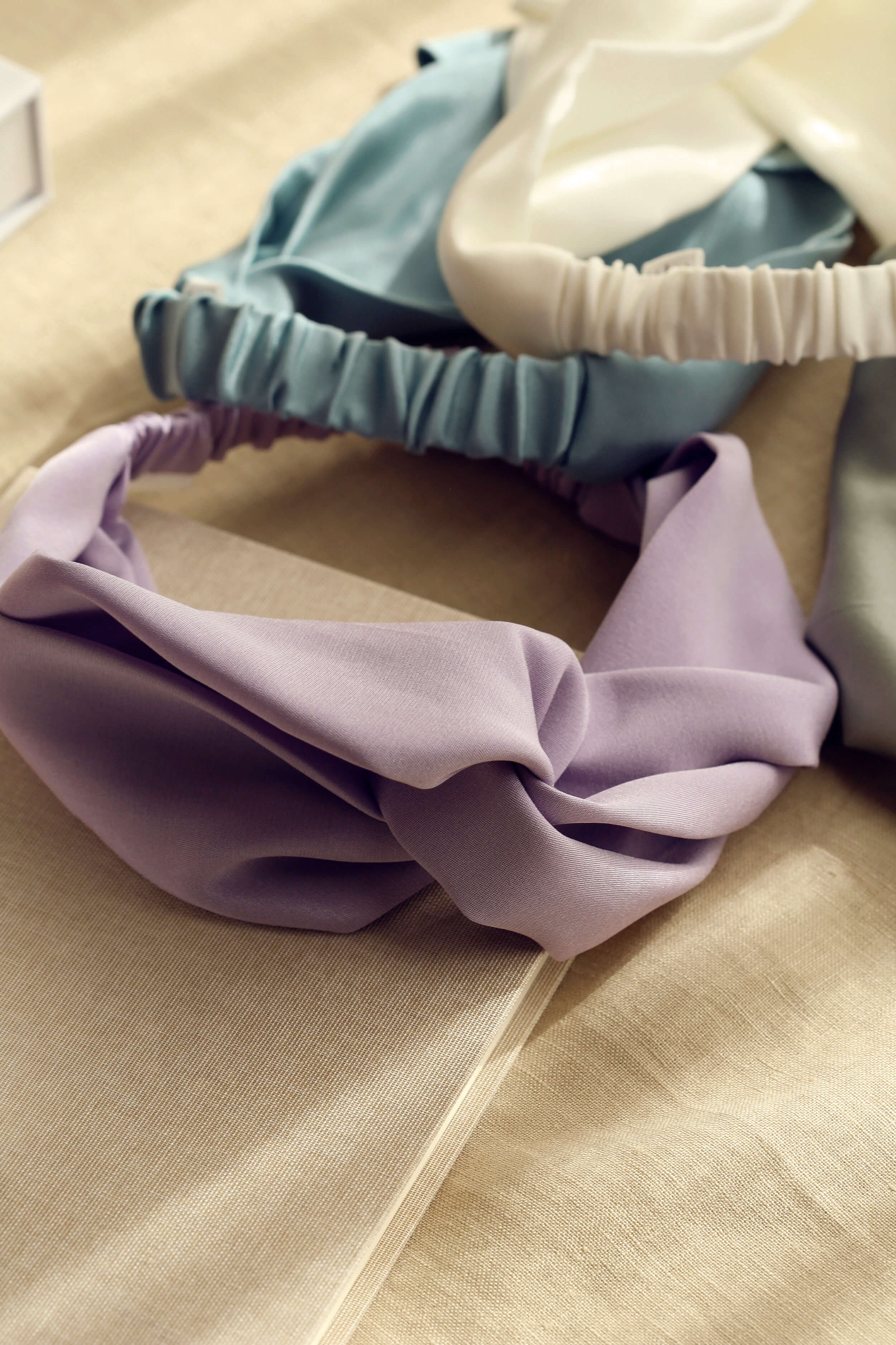 Ivy Thick Silk Headband Gift
